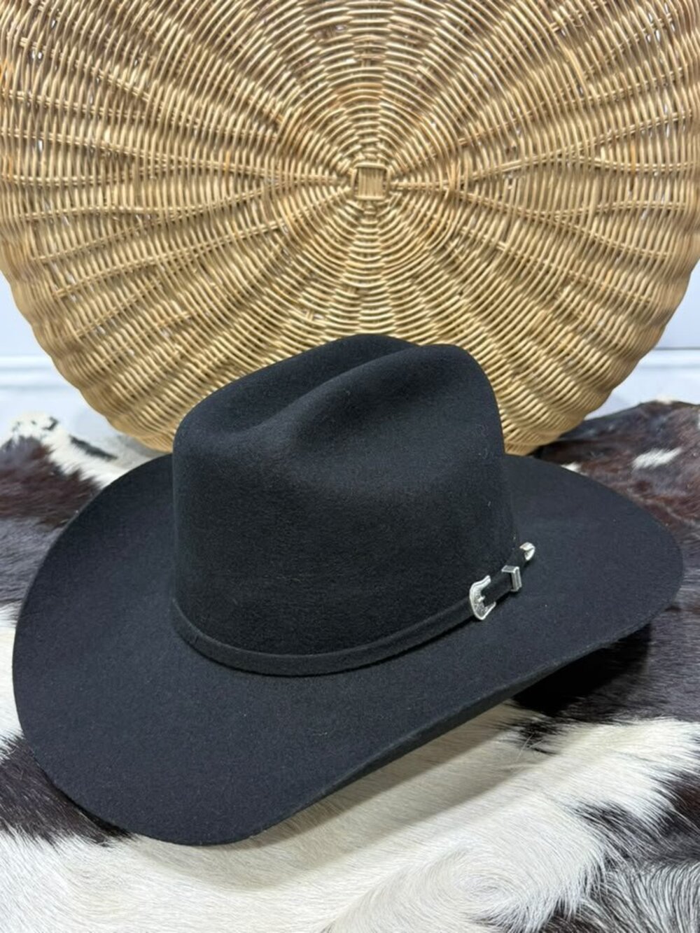 Resistol Tucker 3X Black Wool Cowboy Hat (size 8)